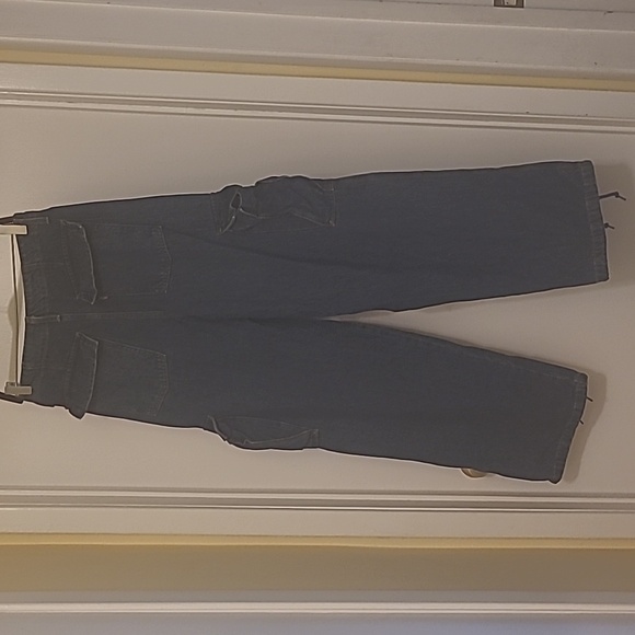 Womens Levi's '94 Baggy Cargo jeans size 28 - Picture 2 of 5
